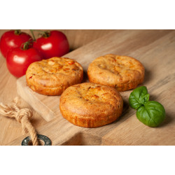 TOMATO AND BASIL CAKE